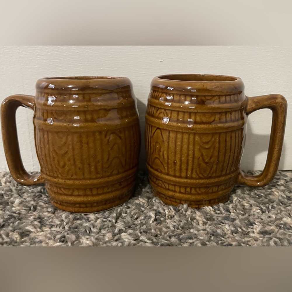 Vintage Set of 2 Barrel Coffee Mugs